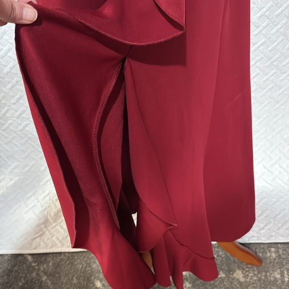 Maroon Large Dress With Ruffle Pit To Pit 18” Side Zipper - Picture 6 of 6